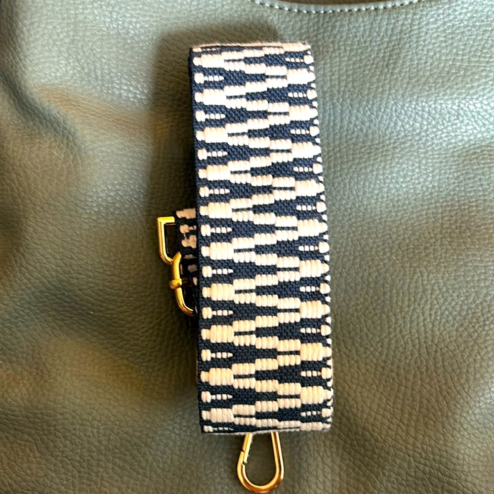 BLUE & WHITE BAG STRAP